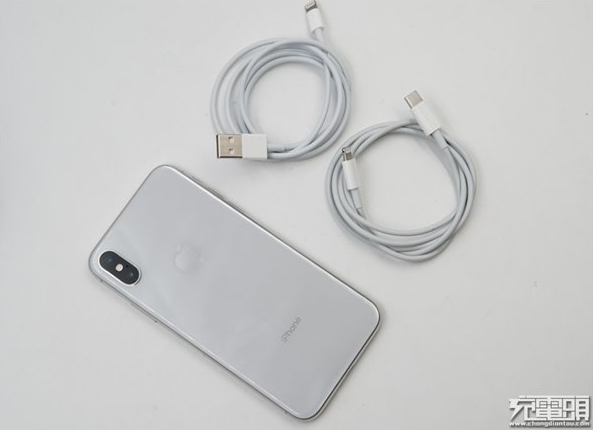 用USB-C to Lightning线给iPhone X传输数据会更快？
