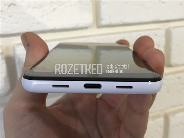 谷歌Pixel 3 Lite真机曝光：骁龙670+4GB内存